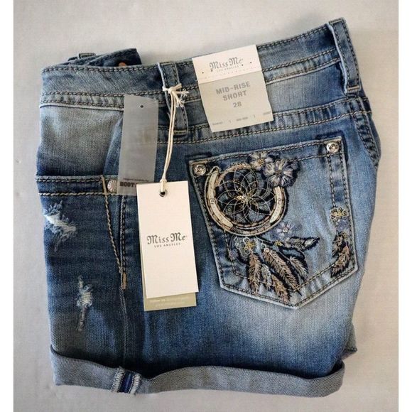 Miss Me Women Sz 28 Blue Embroidered Dreamcatcher Light Wash Mid-Rise Shorts - Picture 5 of 9